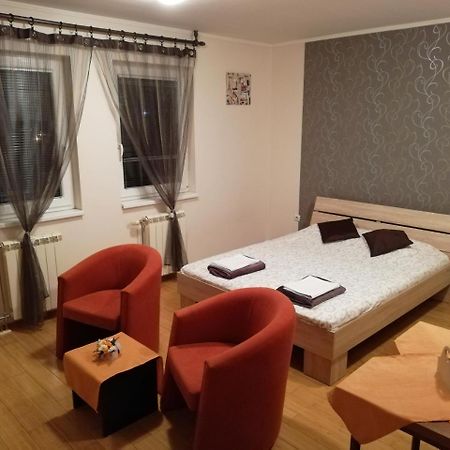 Apartman Ivana Lägenhet Subotica Exteriör bild