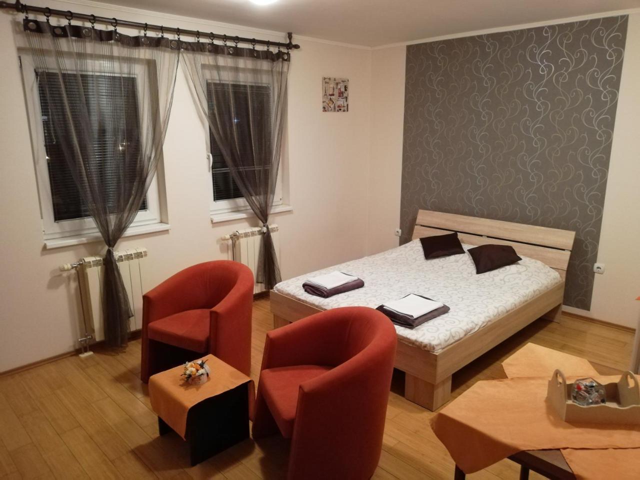 Apartman Ivana Lägenhet Subotica Exteriör bild